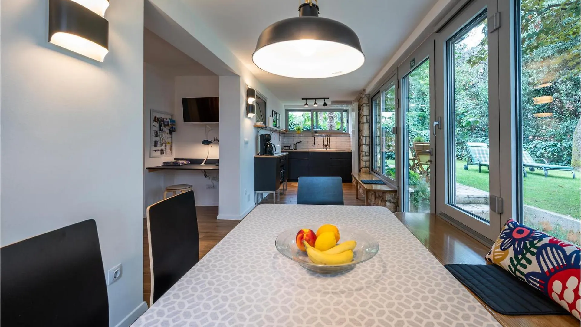 Amazing Apartment In Rovinj With Wifi